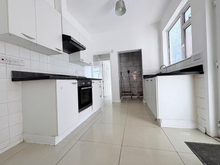 3 bedroom Terraced House to let in Princes Street, Kettering, NN16