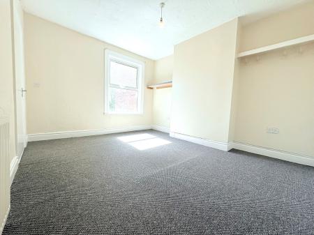 3 bedroom Terraced House to let in Princes Street, Kettering, NN16