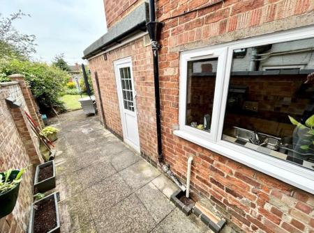 3 bedroom End of terrace house to let in Buccleuch Street, Kettering, NN16