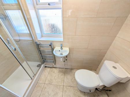 1 bedroom Flat to let in Edmund Street, Kettering, NN16