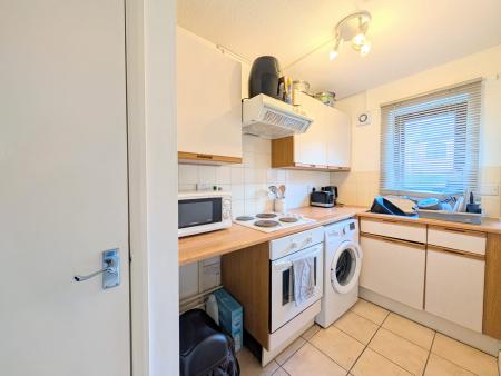 1 bedroom Flat to let in Thorngate Street, Kettering, NN16
