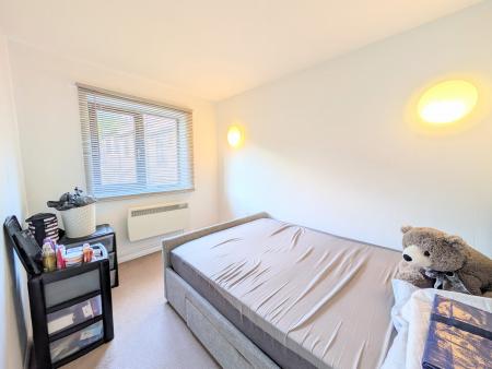 1 bedroom Flat to let in Thorngate Street, Kettering, NN16
