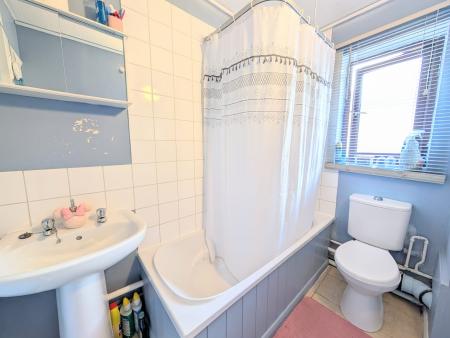 1 bedroom Flat to let in Thorngate Street, Kettering, NN16