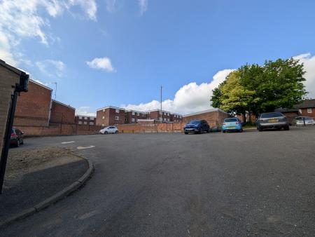 1 bedroom Flat to let in Thorngate Street, Kettering, NN16