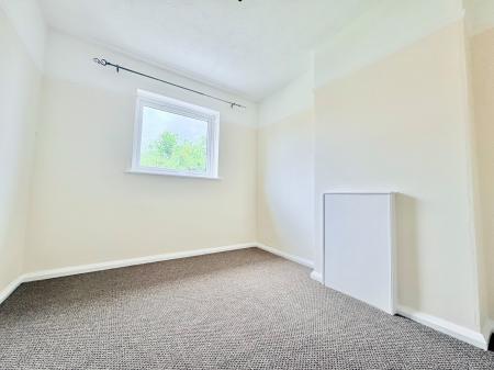 2 bedroom Terraced House to let in Russell Street, Kettering, NN16