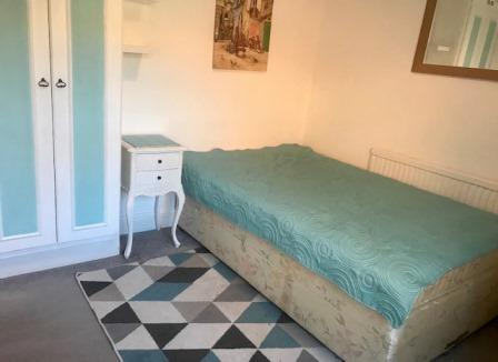 1 bedroom House share to let in London Road, Town Centre, Kettering, NN15
