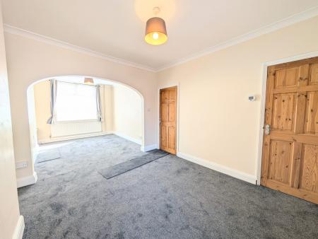 2 bedroom Terraced House to let in Nelson Street, Kettering, NN16
