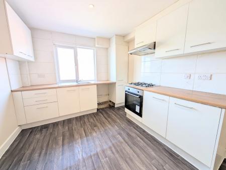 2 bedroom Flat to let in St Andrews Street, Kettering, NN16