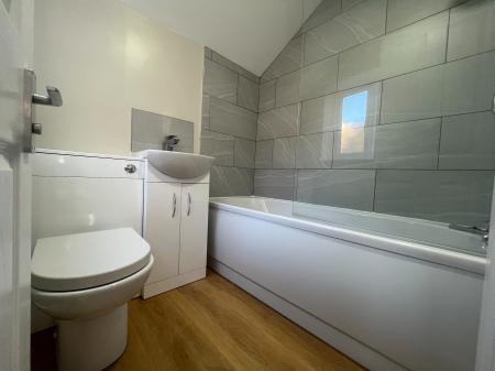 2 bedroom Terraced House to let in Havelock Street, Town Centre, Kettering, NN16