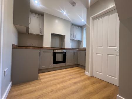 2 bedroom Terraced House to let in Havelock Street, Town Centre, Kettering, NN16