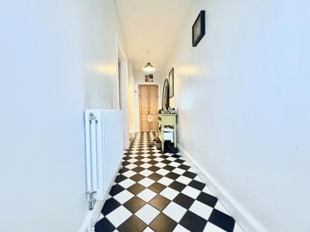 2 bedroom Terraced House to let in Green Lane, Kettering, NN16