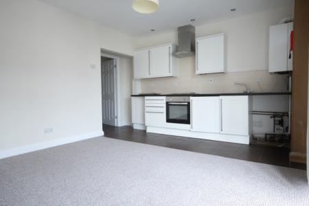 1 bedroom Flat to let in Bayes Street, Kettering, NN16