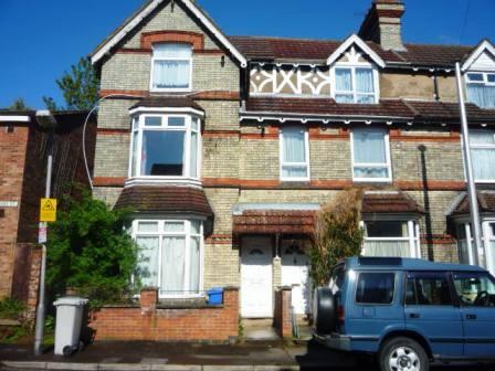 Bayes Street, Kettering, NN16