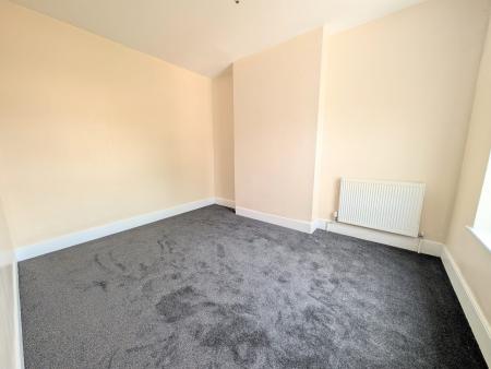 3 bedroom Terraced House to let in Ford Street, Kettering, NN16