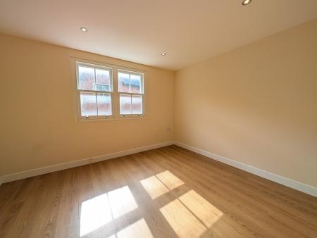 2 bedroom Flat to let in St Andrews Street, Kettering, NN16