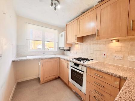 3 bedroom Semi-detached house to let in Tailby Avenue, Kettering, NN16