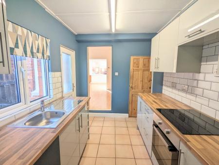 3 bedroom Terraced House to let in Melton Street, Kettering, NN16