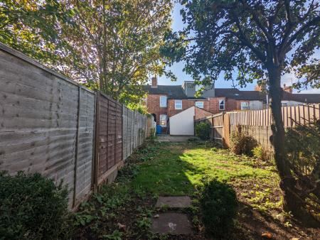 3 bedroom Terraced House to let in Melton Street, Kettering, NN16