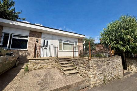 Marshall's Road, Raunds, NN9