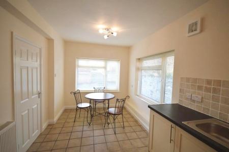 1 bedroom Bungalow to let in Marshall's Road, Raunds, NN9