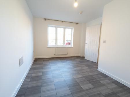 3 bedroom Terraced House to let in Neptune Street, Barton Seagrave, NN15