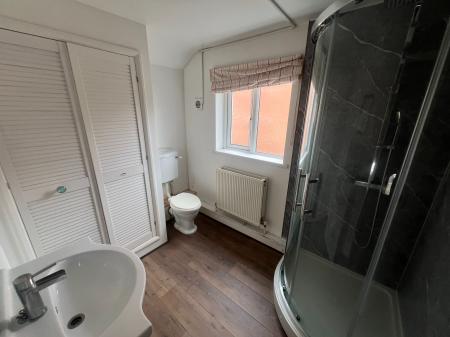 3 bedroom Terraced House to let in Lower Street, Town Centre, Kettering, NN16