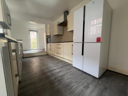 3 bedroom Terraced House to let in Lower Street, Town Centre, Kettering, NN16