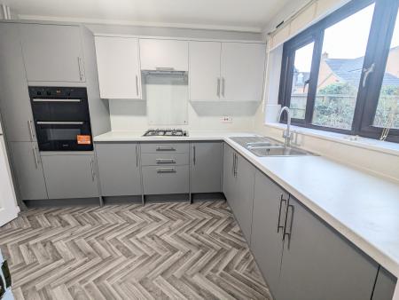 4 bedroom Detached house to let in Quantock Close, Barton Seagrave, NN15
