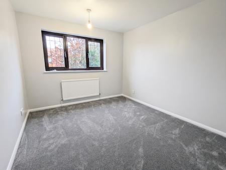 4 bedroom Detached house to let in Quantock Close, Barton Seagrave, NN15