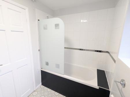 4 bedroom Detached house to let in Quantock Close, Barton Seagrave, NN15