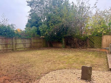 4 bedroom Detached house to let in Quantock Close, Barton Seagrave, NN15