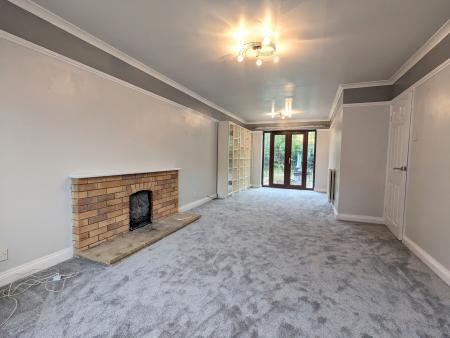4 bedroom Detached house to let in Quantock Close, Barton Seagrave, NN15