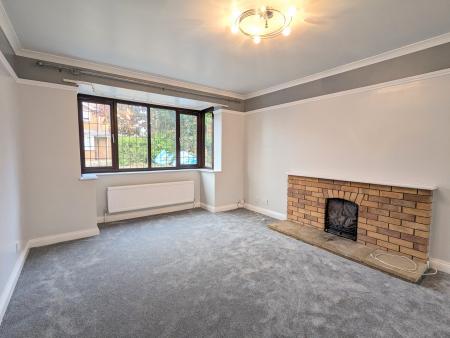4 bedroom Detached house to let in Quantock Close, Barton Seagrave, NN15