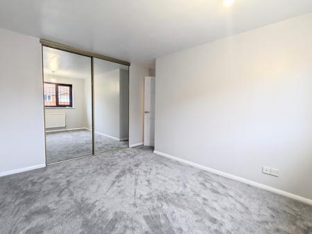 4 bedroom Detached house to let in Quantock Close, Barton Seagrave, NN15