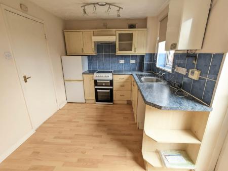 2 bedroom Semi-detached house to let in Laburnum Crescent, Kettering, NN16