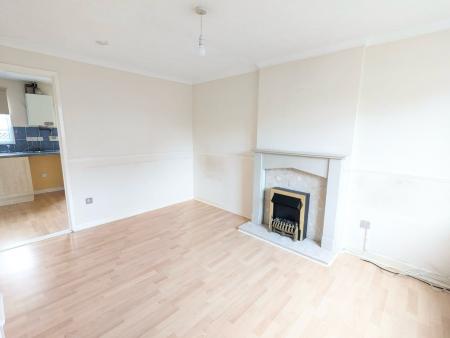 2 bedroom Semi-detached house to let in Laburnum Crescent, Kettering, NN16