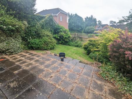 3 bedroom Detached house to let in Ettrick Close, Kettering, NN16