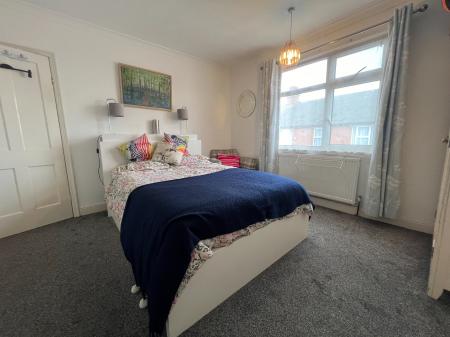 3 bedroom Detached house to let in Underwood Road, Rothwell, NN14