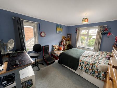 3 bedroom Detached house to let in Underwood Road, Rothwell, NN14