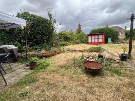 3 bedroom Detached house to let in Underwood Road, Rothwell, NN14