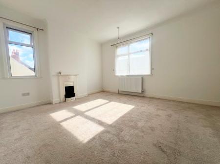 3 bedroom Detached house to let in Underwood Road, Rothwell, NN14