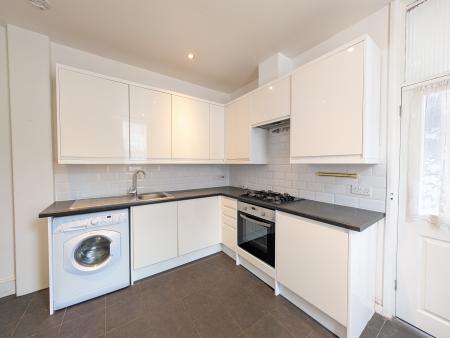 1 bedroom Flat to let in London Road, Kettering, NN16