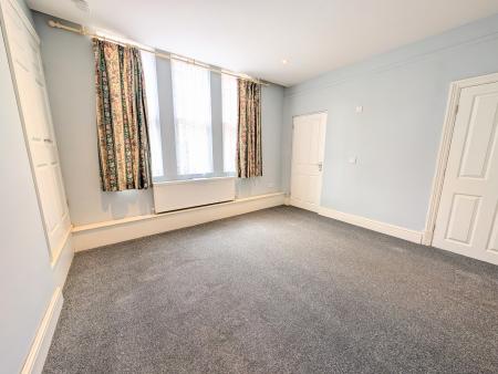 1 bedroom Flat to let in London Road, Kettering, NN16