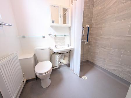 1 bedroom Flat to let in London Road, Kettering, NN16