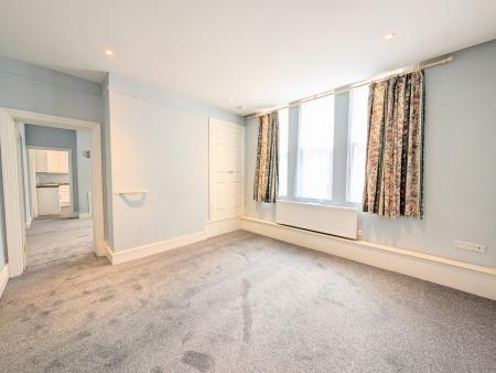 1 bedroom Flat to let in London Road, Kettering, NN16