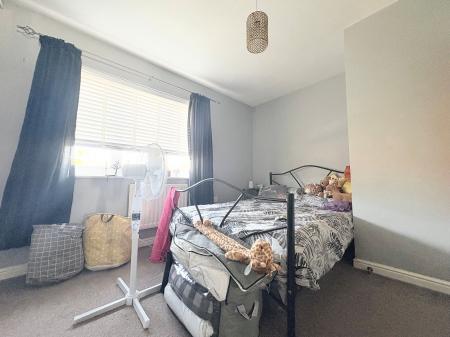 2 bedroom Semi-detached house to let in Foxglove Road, Desborough, NN14
