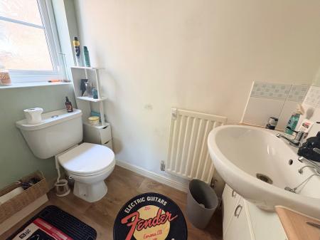 2 bedroom Semi-detached house to let in Foxglove Road, Desborough, NN14