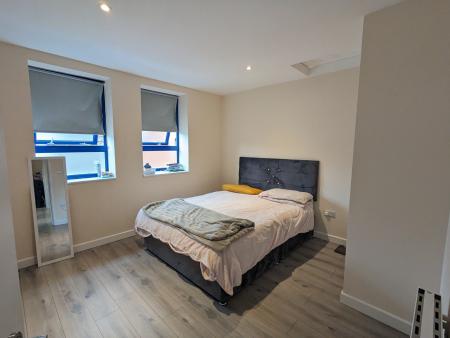 2 bedroom Flat to let in Station Road, Kettering