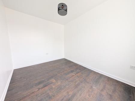 1 bedroom Flat to let in Wood Street, Kettering, NN16
