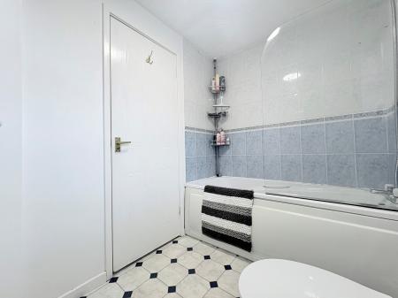 1 bedroom Coach House to let in Merrivale Close, Kettering, NN15